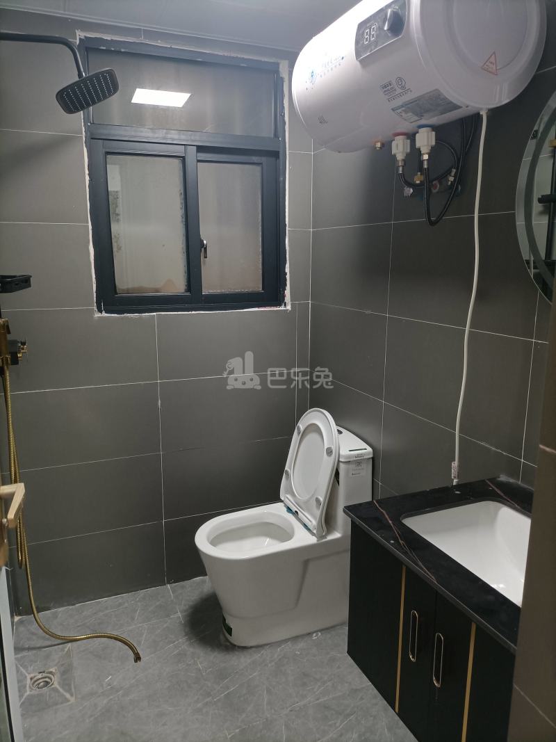 大山村大巷陈坊后街一巷10号10140208卫生间图13