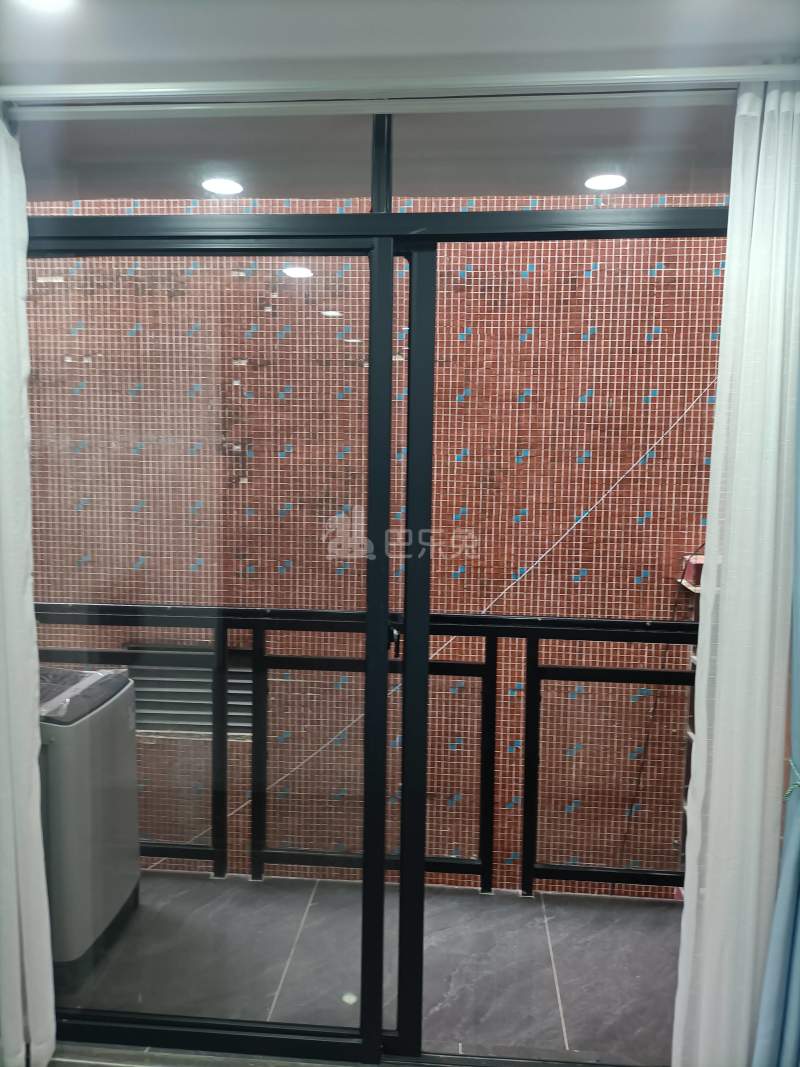 大山村大巷陈坊后街一巷10号10140212卧室窗户图7