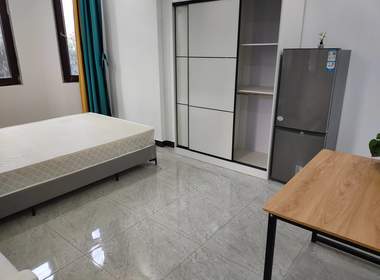 宫小区 1室0厅1卫