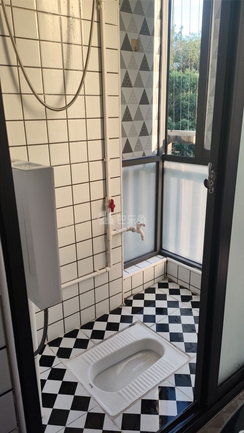 蓝虹雅苑10151862卧室图2