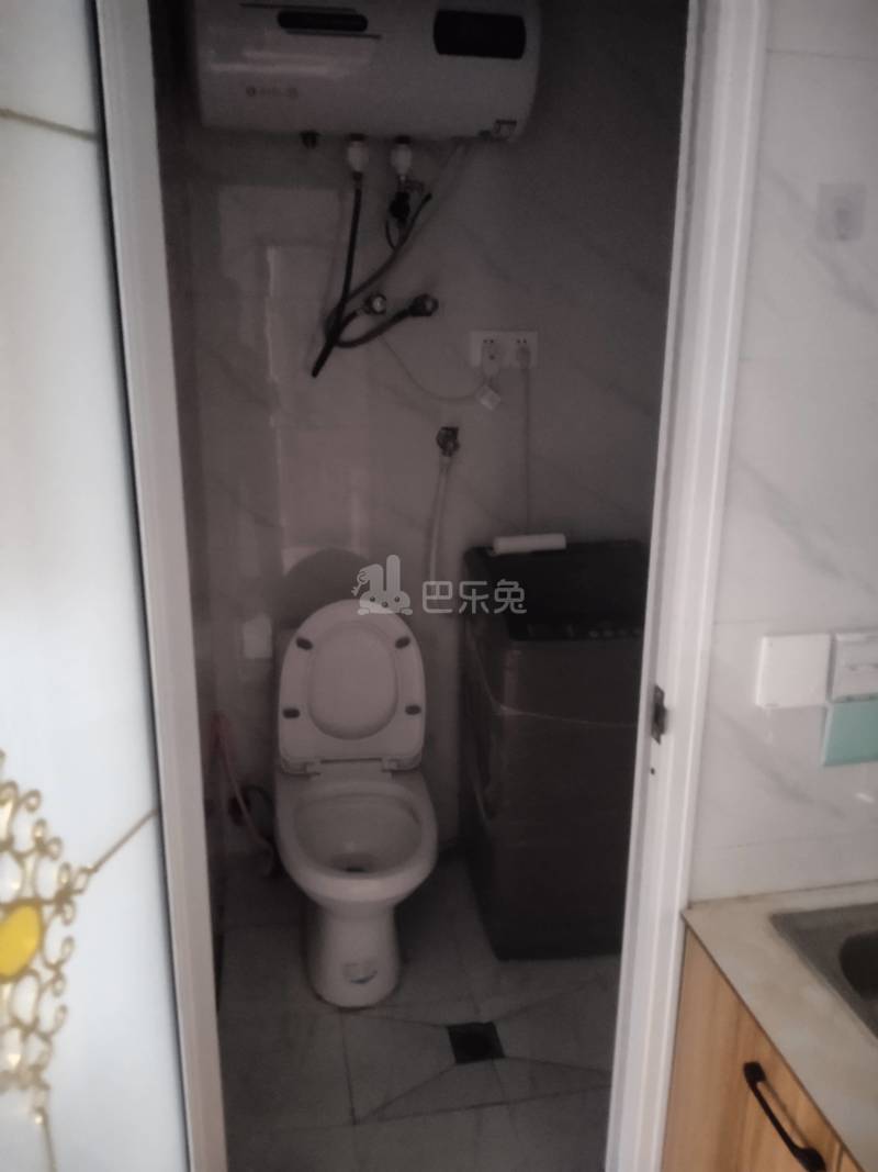 人民西路643号（民房）10154793卫生间图5