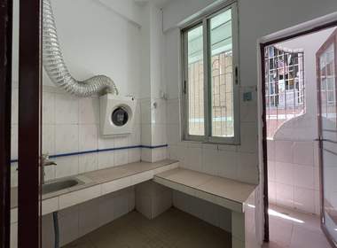 萝岗村 1室0厅1卫