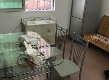 萝岗村 1室0厅1卫