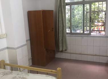 萝岗村 1室1厅1卫