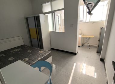 英雄村（民房） 