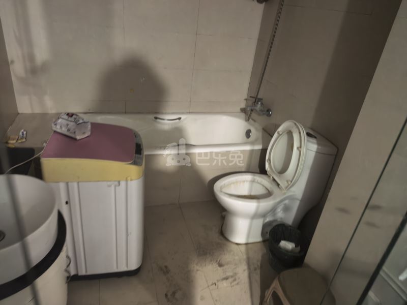 徐汇芳邻10285628卫生间图7