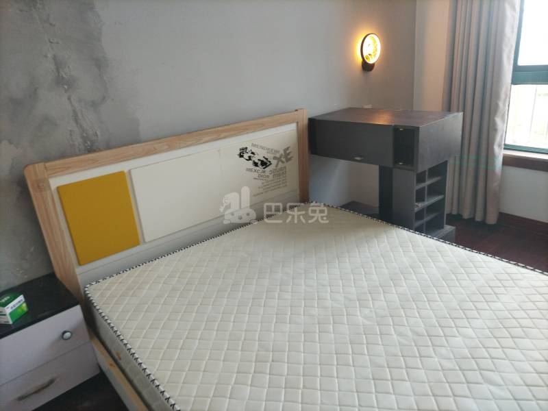 美林小城10335415卧室图2