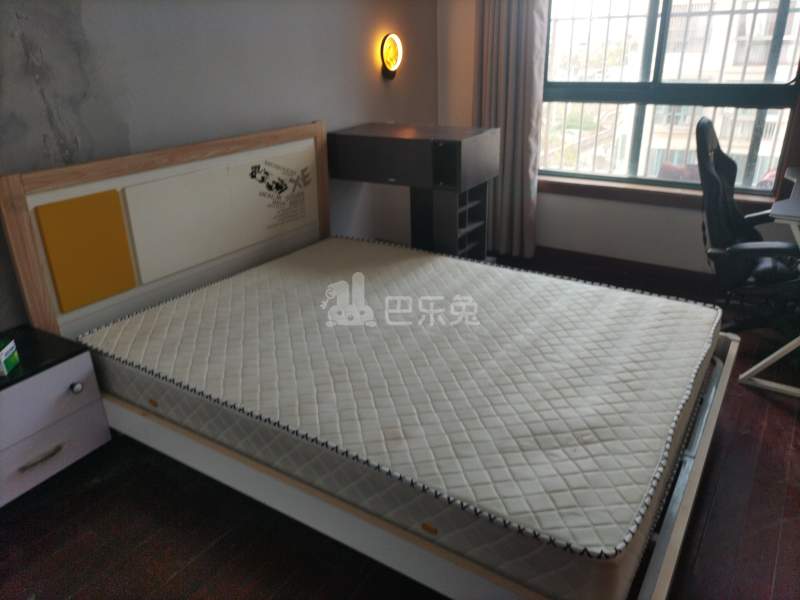 美林小城10335415卧室图0