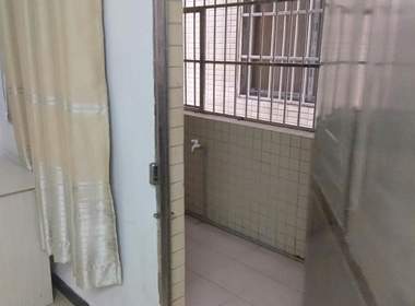 招村新街 2室1厅1卫