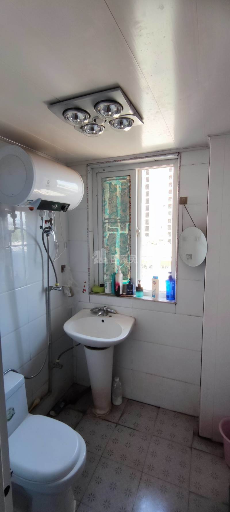 仁锦苑C区10353701卫生间图5