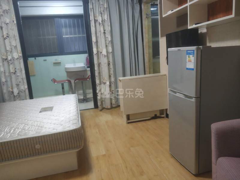 21世纪国际公寓西区10387107客厅图2