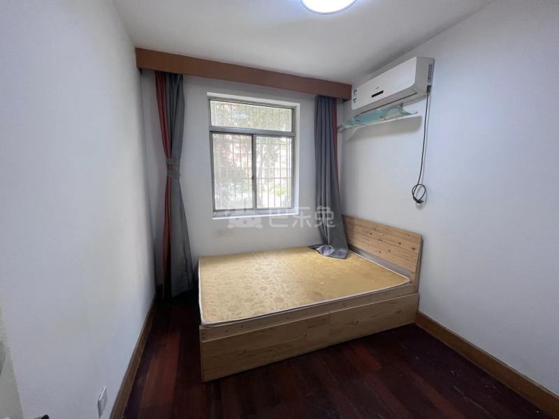 四方新村六村10395018卧室图1