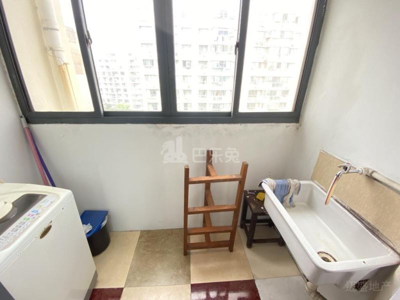 华泾绿苑10396440卧室图7