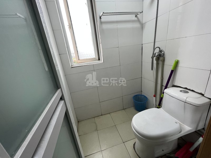 南农大小区10408190卫生间图2