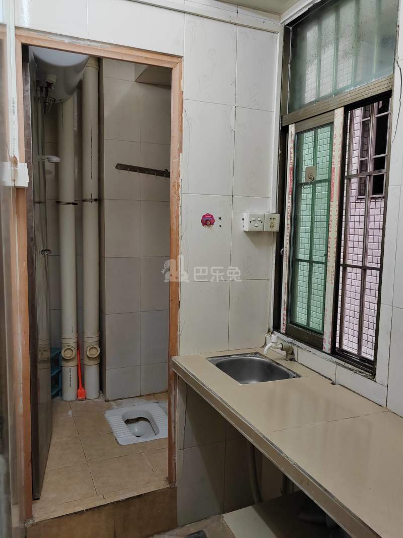 望岗村(白云区嘉禾街77号)10517982卫生间图0