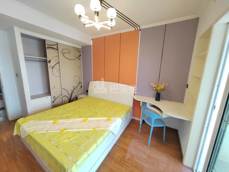 大众花园10647098卧室图2