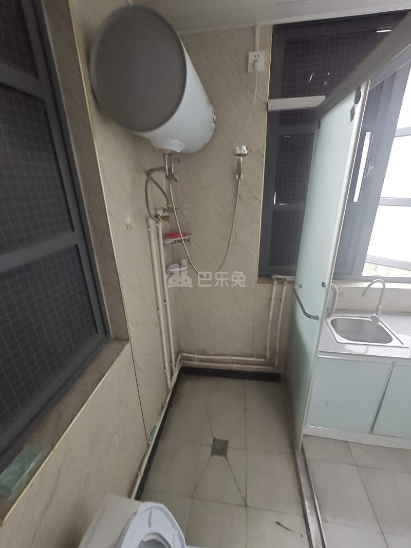 水都南岸二期10672751卫生间图7