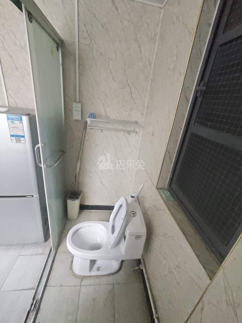 水都南岸二期10672751卫生间图6