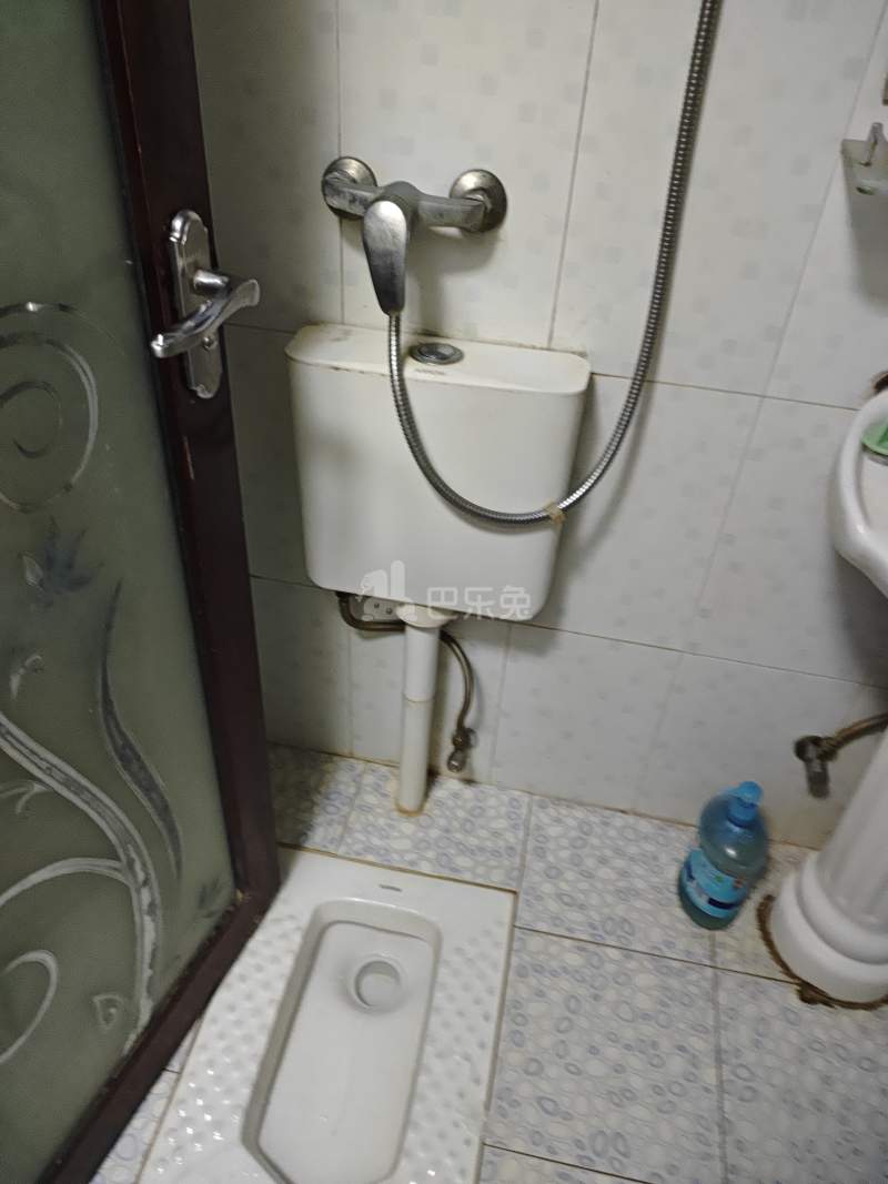 现代城华庭1067384卫生间图17