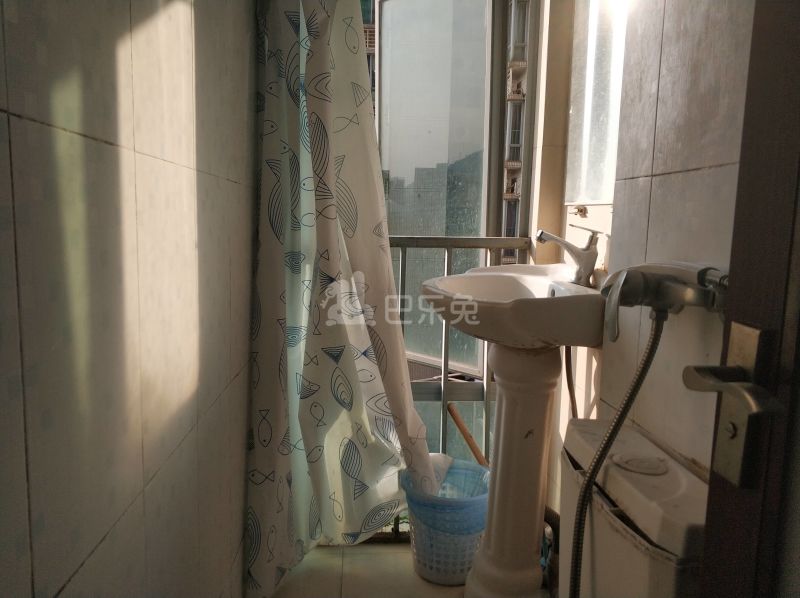 现代城华庭1067384卫生间图22