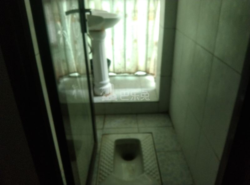 现代城华庭1067384卫生间图9