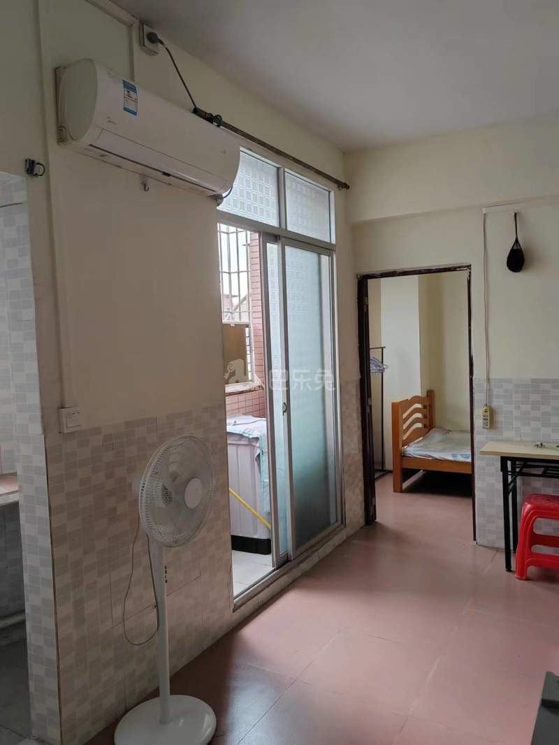 望岗村(白云区嘉禾街77号)10686771卧室图1