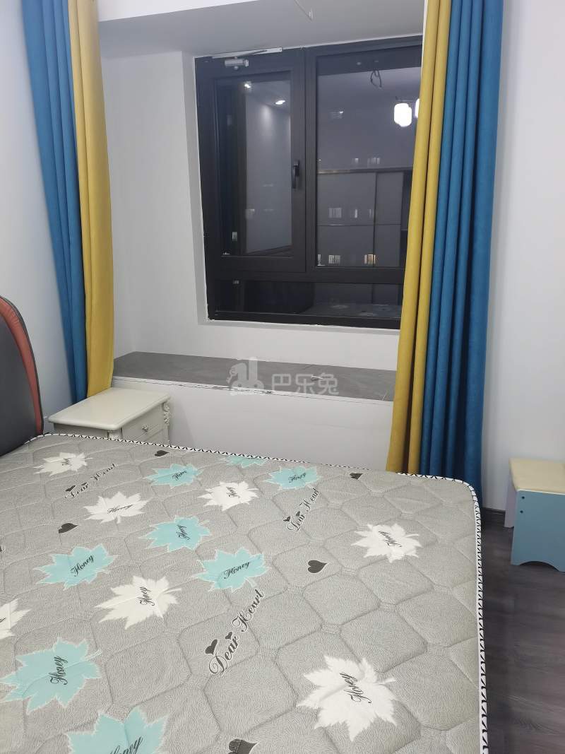 金昊丽苑10688209卧室图3