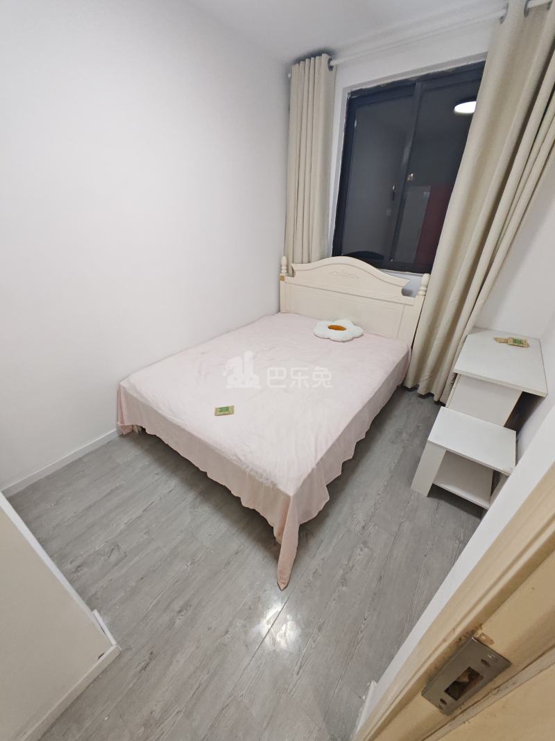 佘北家园铃兰苑10689724卧室图3