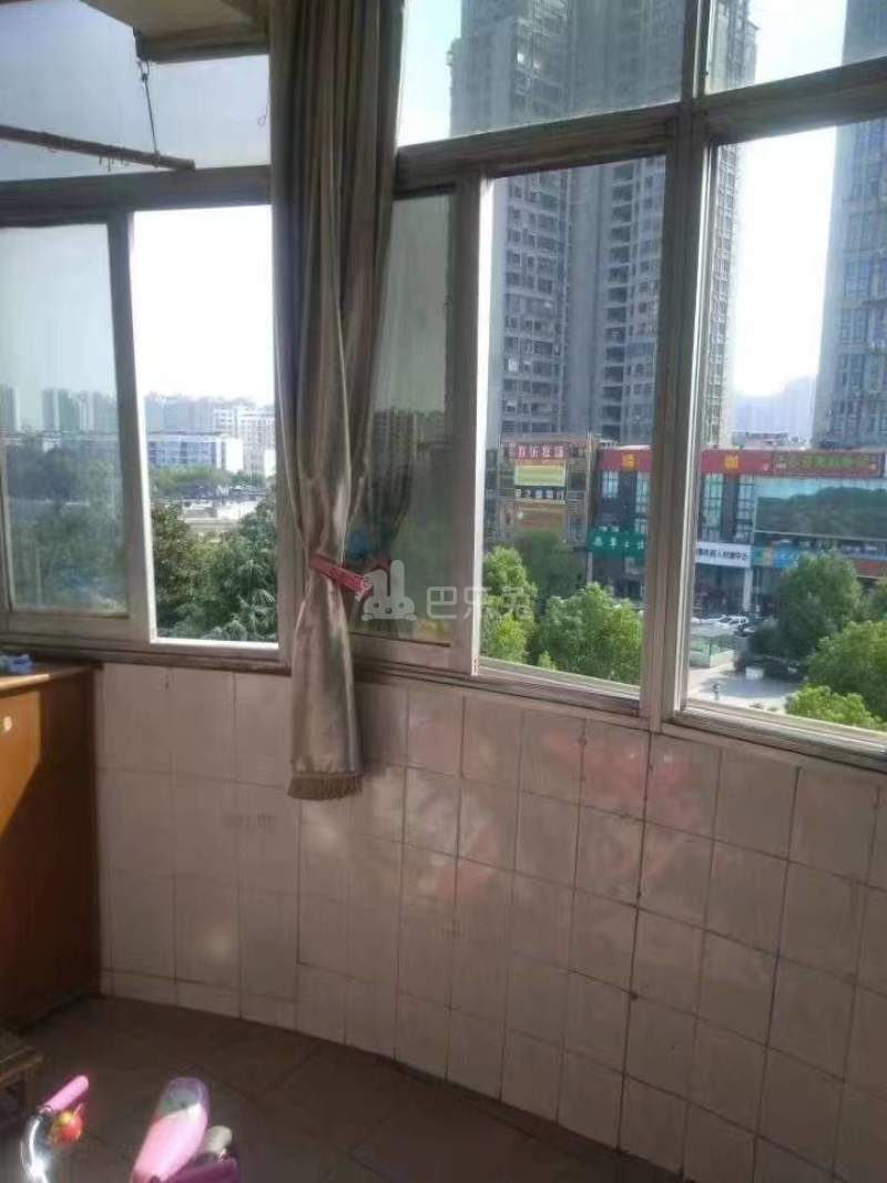 凤凰大街11号10702187卧室图3