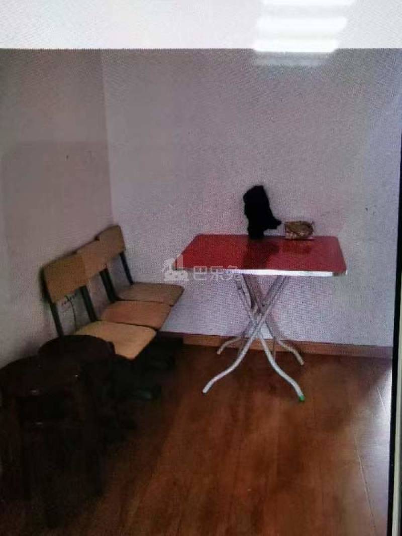 滨江馨园10704642卧室图7