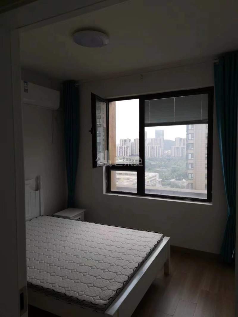 保利罗兰春天10710144卧室图9