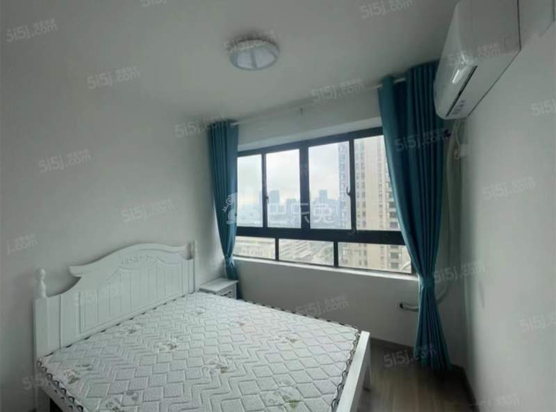 保利罗兰春天10710144卧室图3