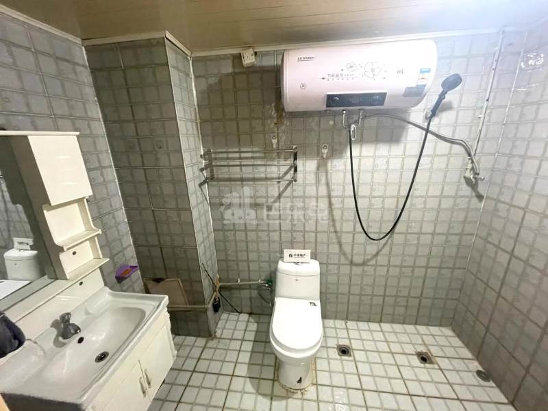 长盛西苑10711549卫生间图2