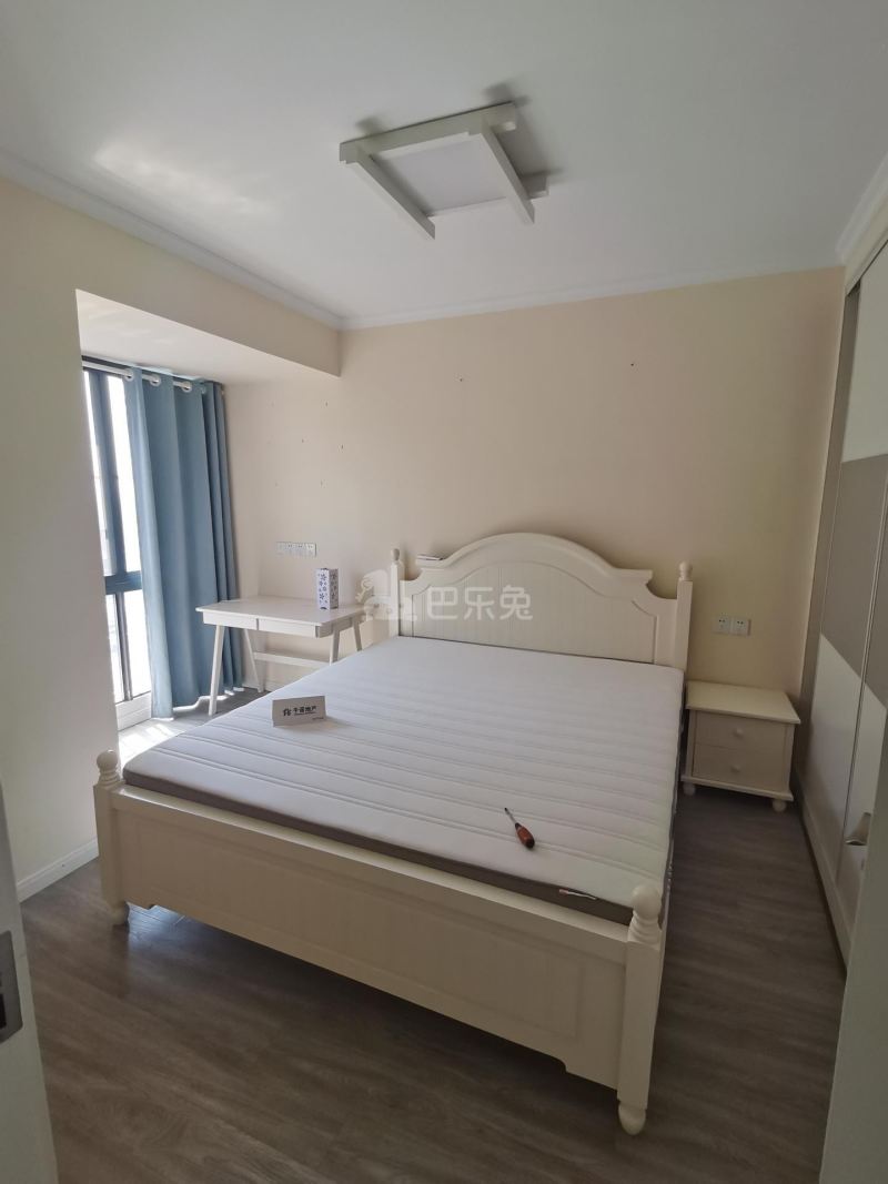 义德西苑10712425卧室图0