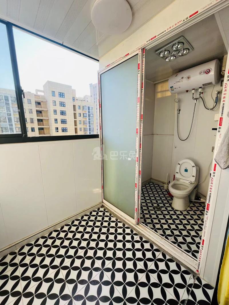 天润城第四街区10712591卫生间图3