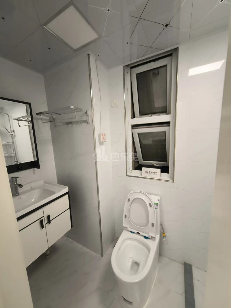 恒永东苑10713103卫生间图0