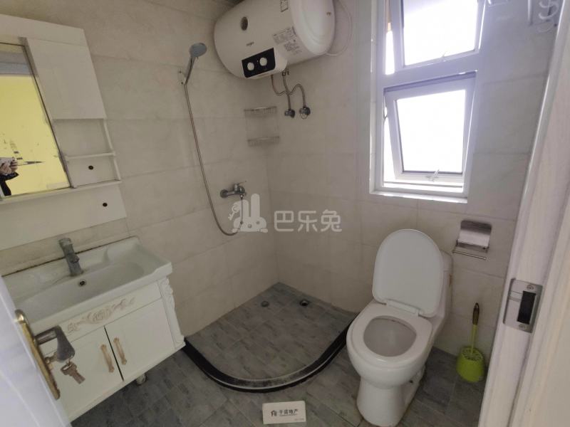 长盛西苑10723753卫生间图3