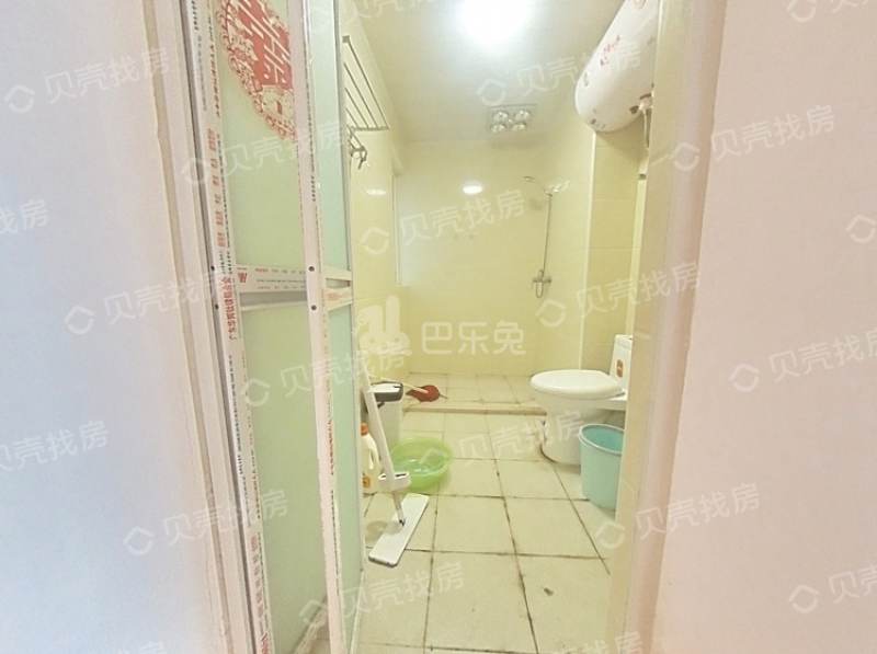 金地湖城艺境10726699卫生间图5