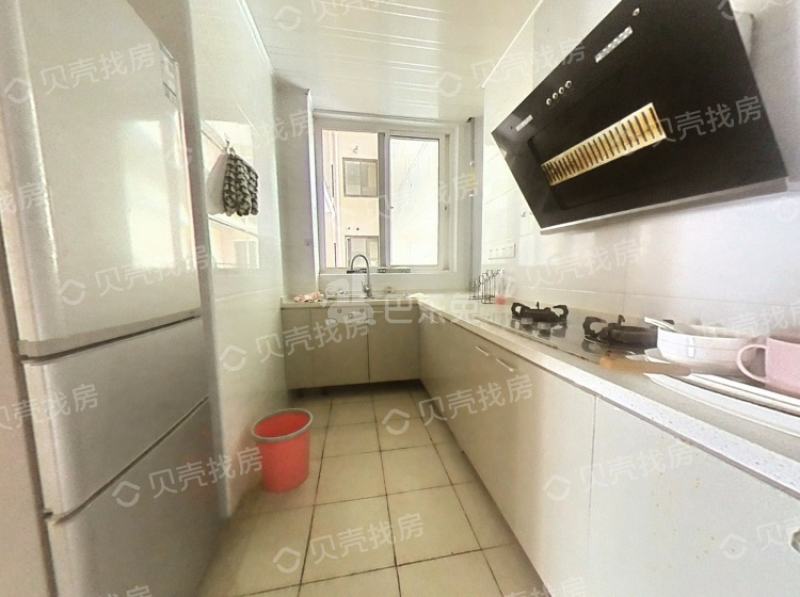 金地湖城艺境10726699卧室图2