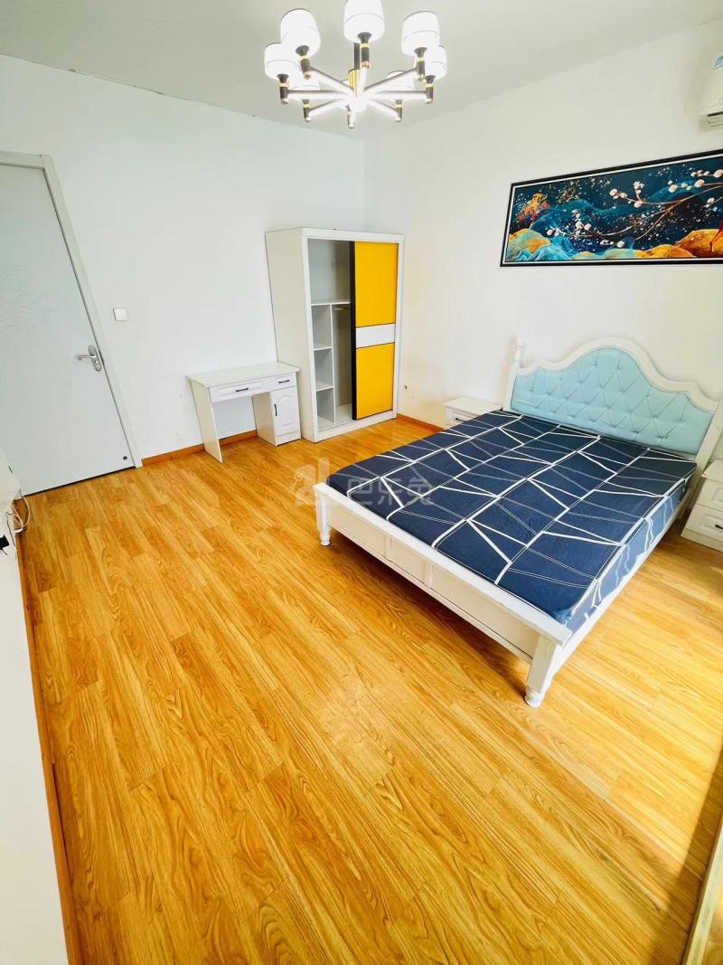 弘阳旭日上城三区10764088卧室图2