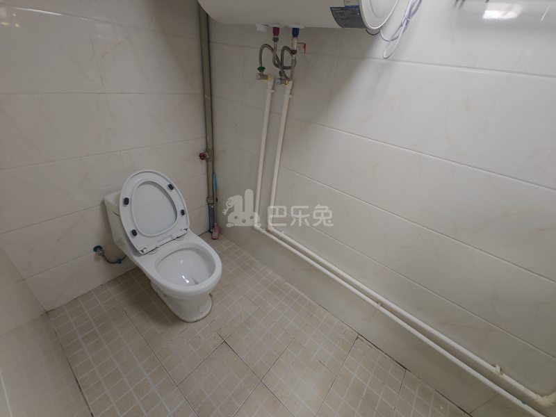 英郡雷丁小城10768951卫生间图4