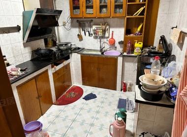 东门新村 3室2厅1卫