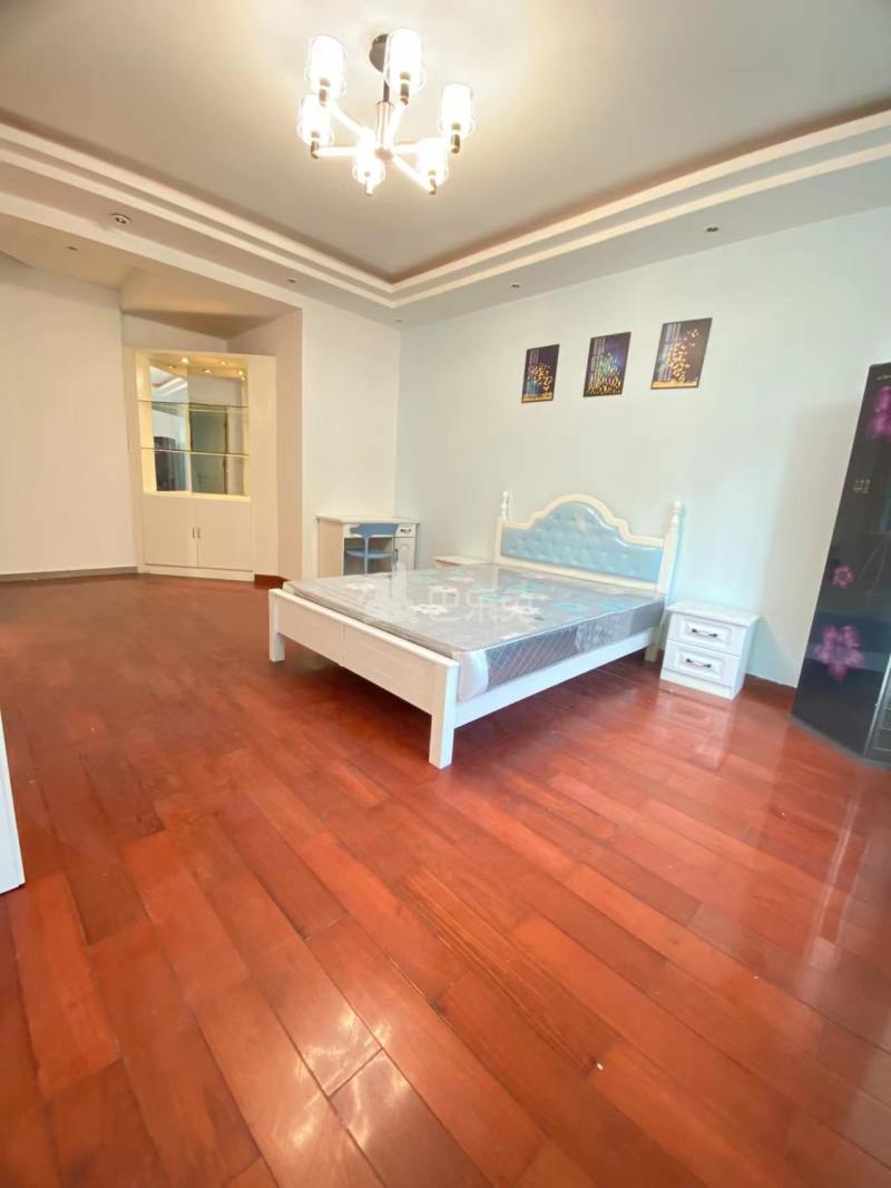 旭日华庭棕榈泉10783324卧室图1