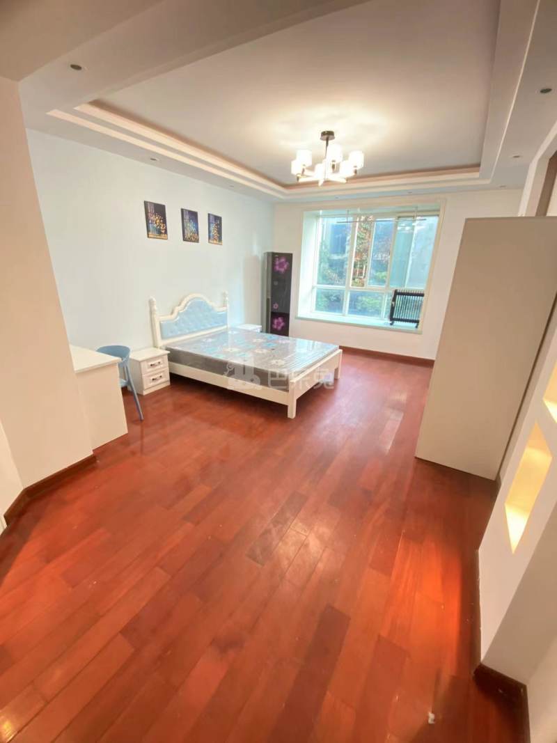 旭日华庭棕榈泉10783324卧室图2