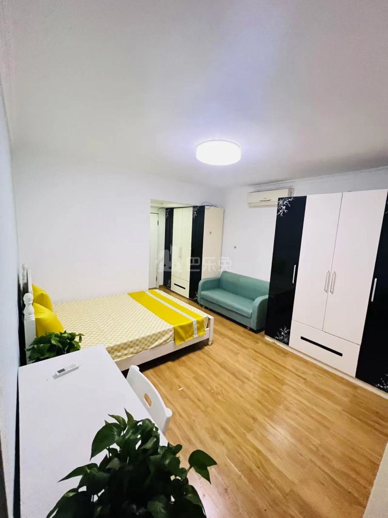 天润城第九街区10802799客厅图4