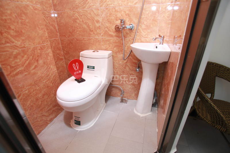 华雨公寓1080882卫生间图10