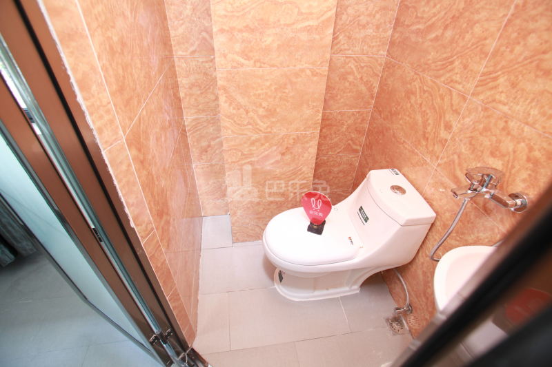 华雨公寓1080882卫生间图9