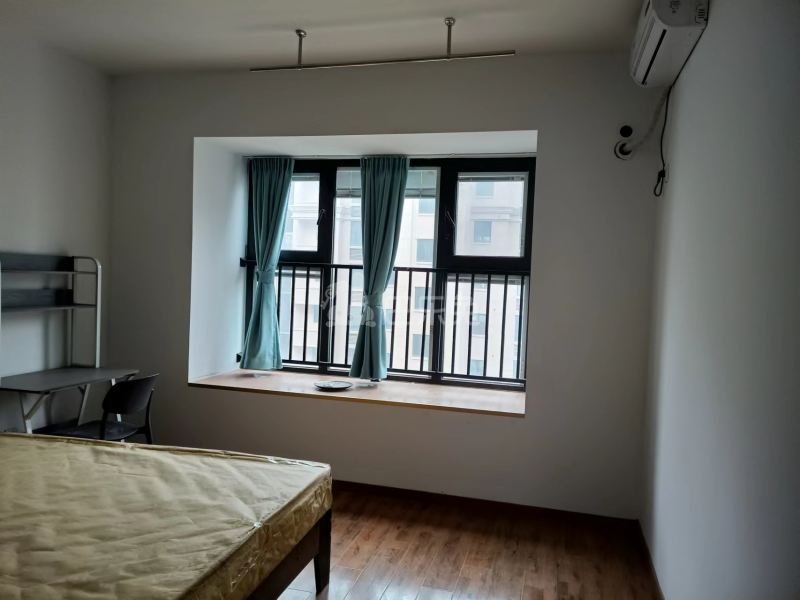 中南山锦花城10812890卧室图2