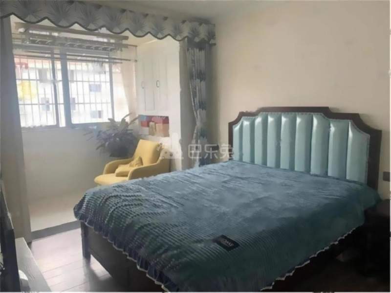 融侨世家10813905卧室图0