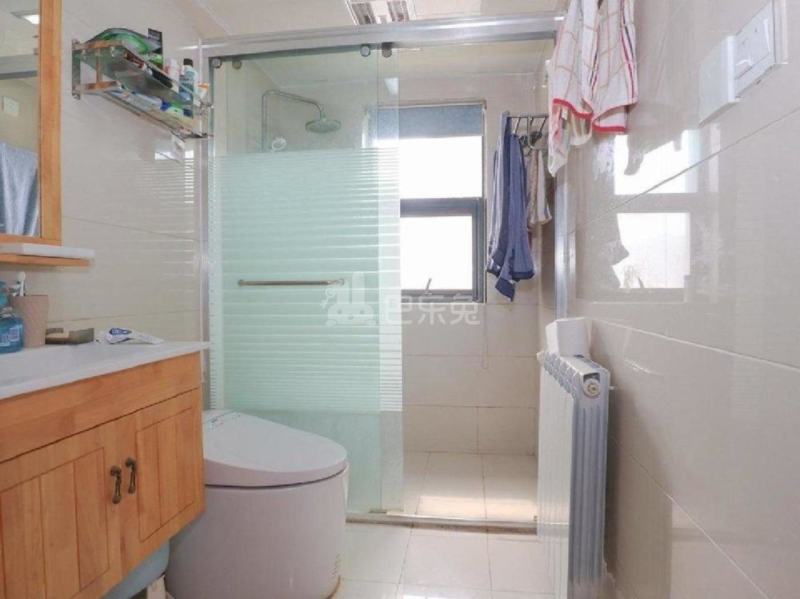 天元瑞沨名苑10815761卫生间图3